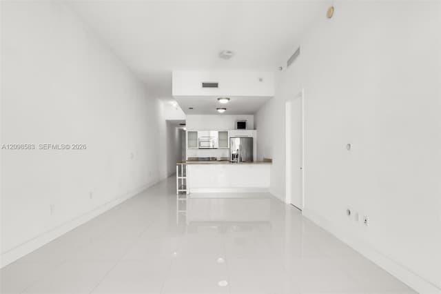 185 SW 7th St # 4401, Miami FL 33130 - Miami, FL - Photo 4