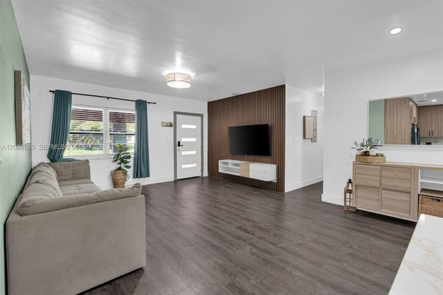 441 E Evanston Cir, Fort Lauderdale FL 33312 - Fort Lauderdale, FL - Photo 5