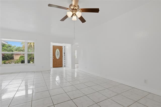 3476 NW 23rd Ct, Lauderdale Lakes FL 33311 - Lauderdale Lakes, FL - Photo 3
