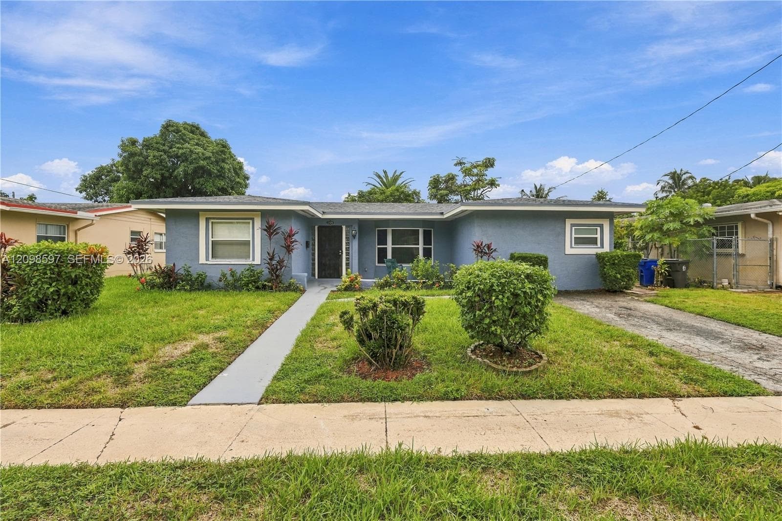 3476 NW 23rd Ct, Lauderdale Lakes FL 33311 - Lauderdale Lakes, FL - Photo 1
