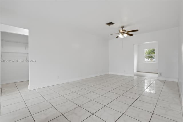 3476 NW 23rd Ct, Lauderdale Lakes FL 33311 - Lauderdale Lakes, FL - Photo 4