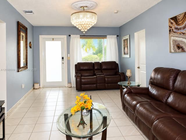 285 NW 48th Pl, Miami FL 33126 - Miami, FL - Photo 3
