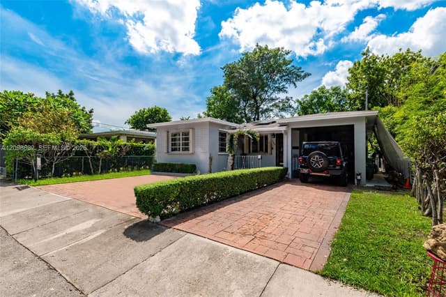 3530 Oak Ave, Miami FL 33133 - Miami, FL - Photo 2
