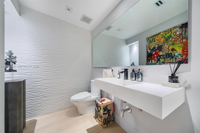 2950 NE 188th St # 524, Aventura FL 33180 - Aventura, FL - Photo 3