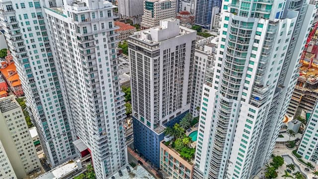 227 NE 2nd St # 3106, Miami FL 33132 - Miami, FL - Photo 3