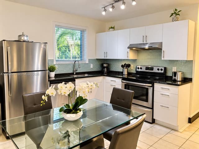 11525 SW 187th Ter, Miami FL 33157 - Miami, FL - Photo 3