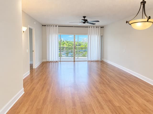 1427 E Hillsboro Boulevard Apt 528, Deerfield Beach FL 33441 - Deerfield Beach, FL - Photo 3