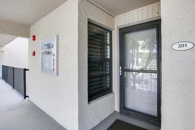 8 Royal Palm Way # 2010, Boca Raton FL 33432 - Boca Raton, FL - Photo 3