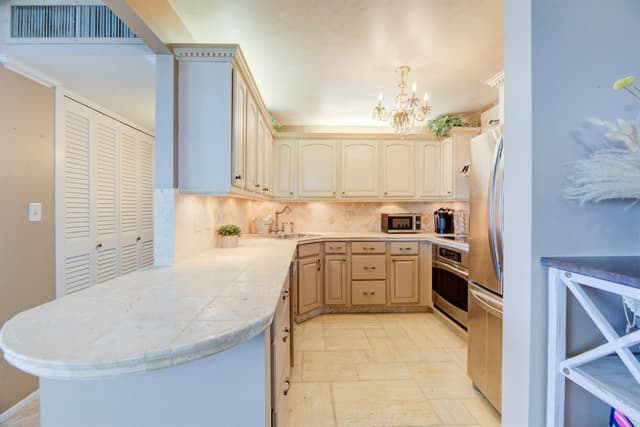 305 N Pompano Beach Boulevard # 1404, Pompano Beach FL 33062 - Pompano Beach, FL - Photo 4