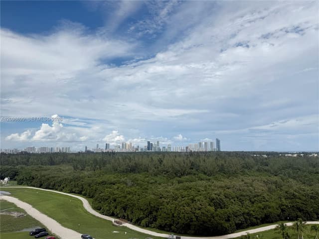 2411 Laguna Circle # 901, North Miami FL 33181 - North Miami, FL - Photo 2