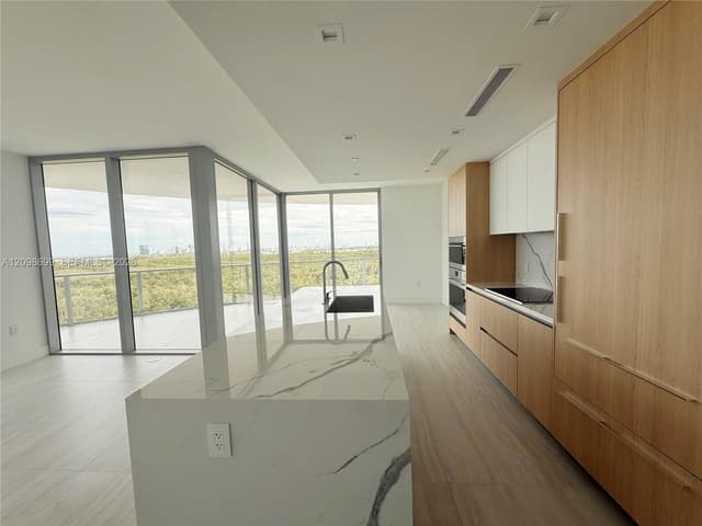 2411 Laguna Circle # 901, North Miami FL 33181 - North Miami, FL - Photo 6