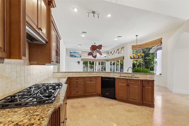 1126 San Michele Way, Palm Beach Gardens FL 33418 - Palm Beach Gardens, FL - Photo 7