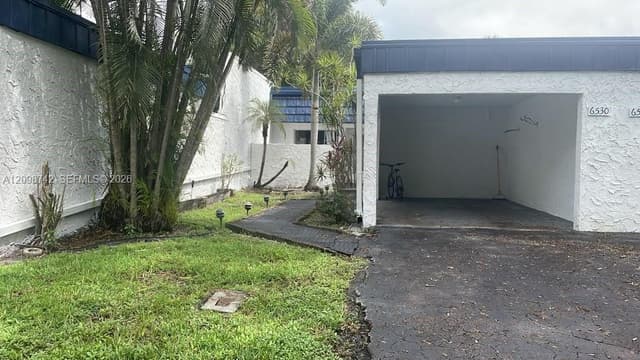 6530 NW 98th Ter # B25, Tamarac FL 33321 - Tamarac, FL - Photo 2