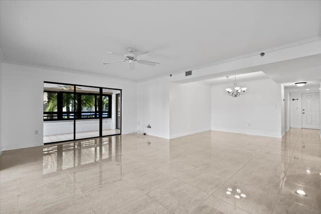 526 OAK HARBOUR Drive # 526, Juno Beach FL 33408 - Juno Beach, FL - Photo 5