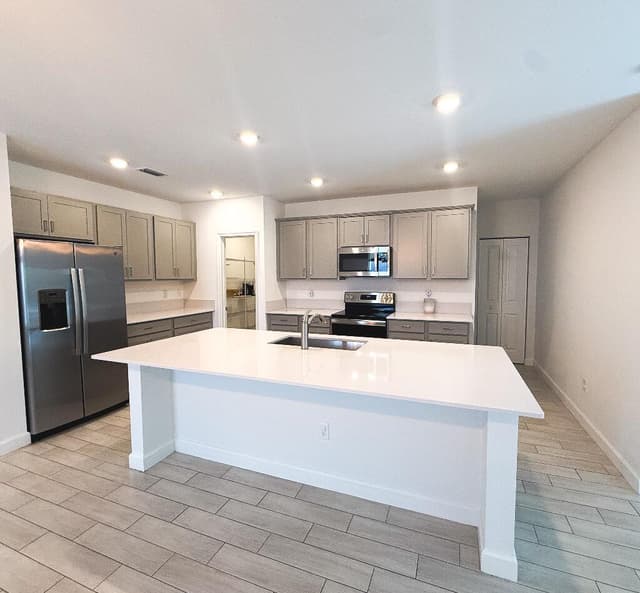 6060 STONECREST Court, Haverhill FL 33415 - Haverhill, FL - Photo 4