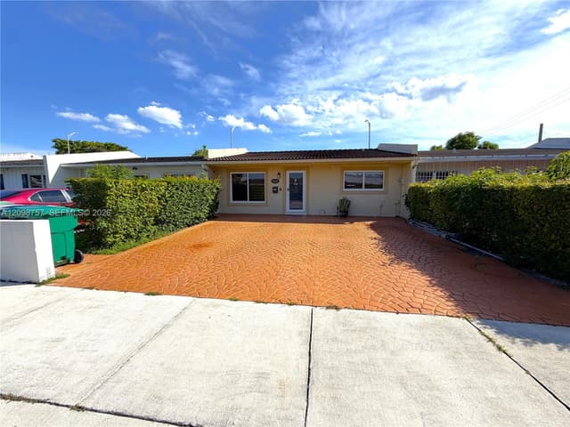 10110 SW 23rd Ter, Miami FL 33165 - Miami, FL - Photo 2