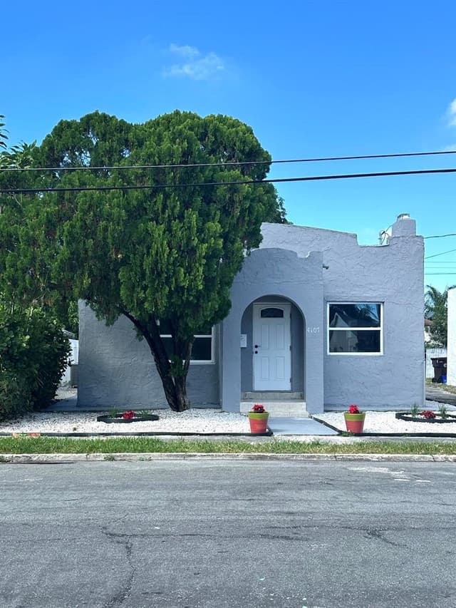 4107 Virginia Terrace, West Palm Beach FL 33405 - West Palm Beach, FL - Photo 2