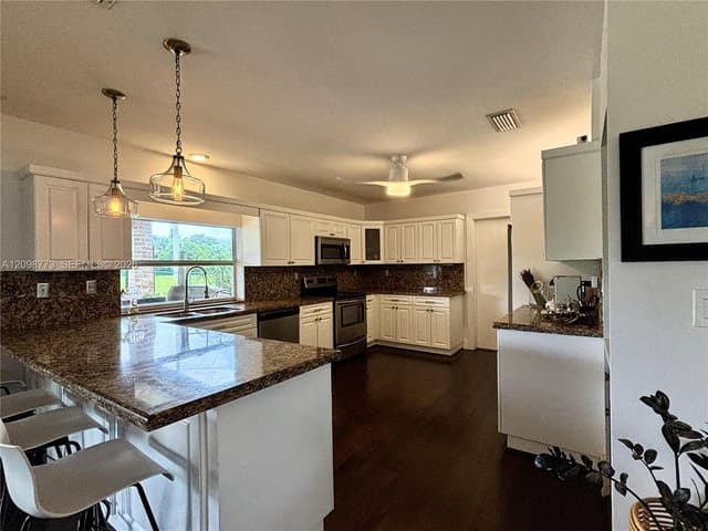 9791 SW 132nd Ter, Miami FL 33176 - Miami, FL - Photo 7