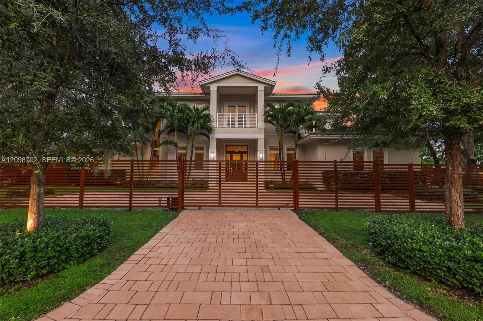11701 SW 69 Ct, Pinecrest FL 33156 - Pinecrest, FL - Photo 1