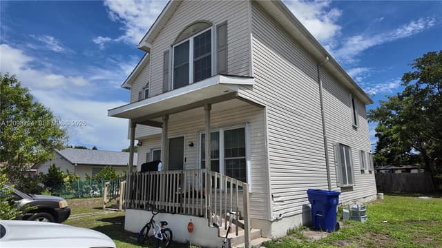 1738 SW 44th Ter, Fort Lauderdale FL 33317 - Fort Lauderdale, FL - Photo 5