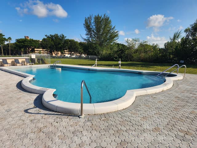 4821 NW 13th Avenue, Deerfield Beach FL 33064 - Deerfield Beach, FL - Photo 7