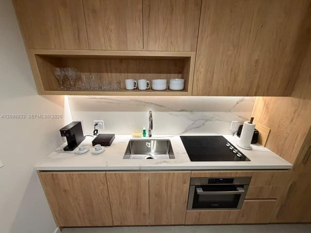 11 NE 6th St # 406, Miami FL 33132 - Miami, FL - Photo 2