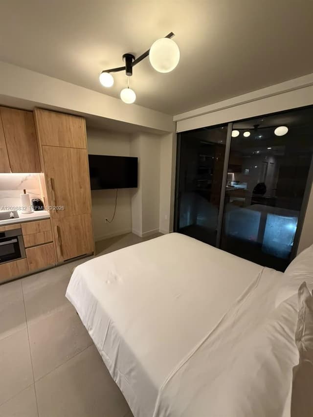 11 NE 6th St # 406, Miami FL 33132 - Miami, FL - Photo 7