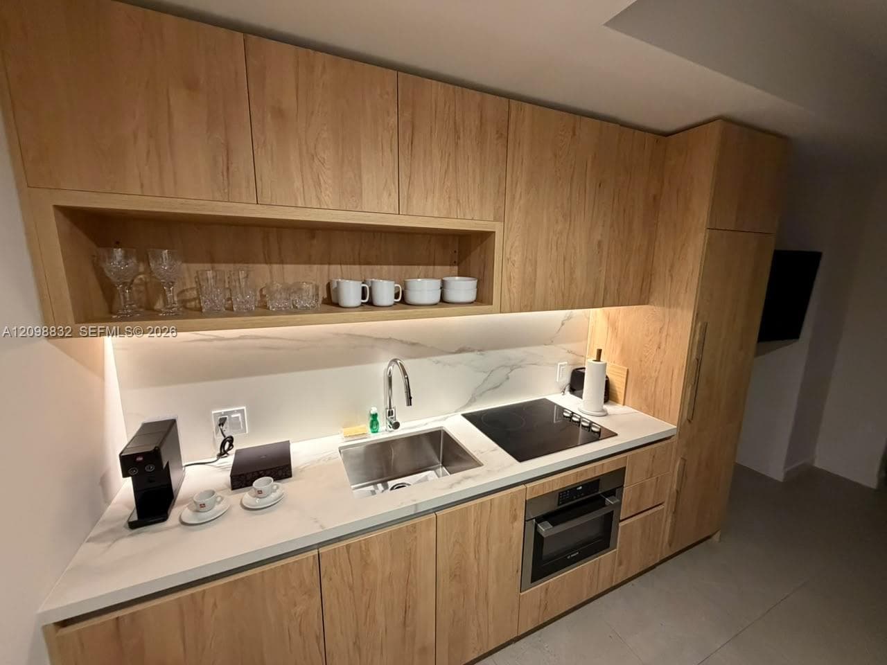 11 NE 6th St # 406, Miami FL 33132 - Miami, FL - Photo 1