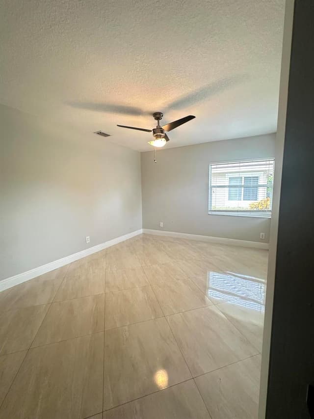 1238 NW 51ST Way # 1238, Deerfield Beach FL 33442 - Deerfield Beach, FL - Photo 7