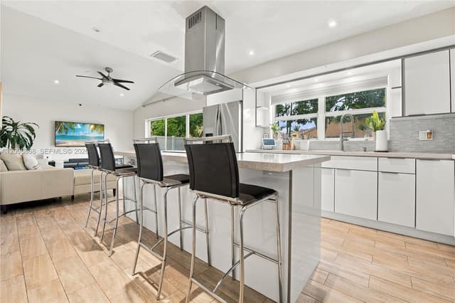 9600 Encino St, Miramar FL 33025 - Miramar, FL - Photo 4