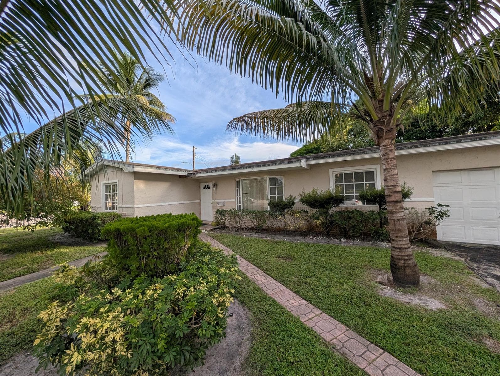 3400 NW 24TH Street, Lauderdale Lakes FL 33311