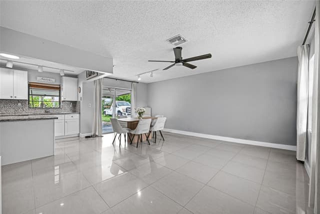 230 N 67th Ave, Hollywood FL 33024 - Hollywood, FL - Photo 7