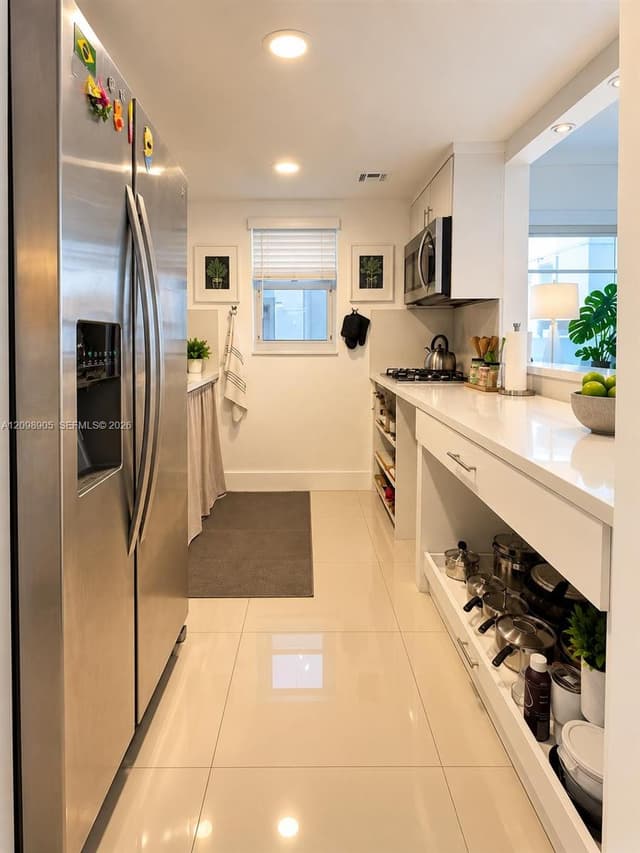 240 Collins Ave # 2C, Miami Beach FL 33139 - Miami Beach, FL - Photo 3