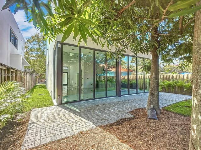3069 SW 27th Ter, Miami FL 33133 - Miami, FL - Photo 6