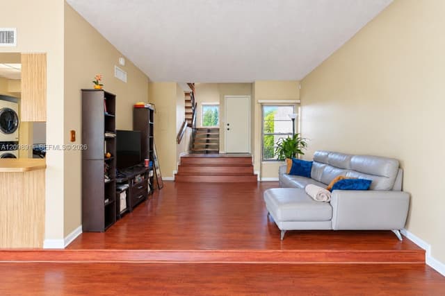 735 NW 105th Pl # C3, Miami FL 33172 - Miami, FL - Photo 5