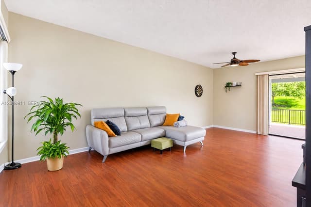 735 NW 105th Pl # C3, Miami FL 33172 - Miami, FL - Photo 4