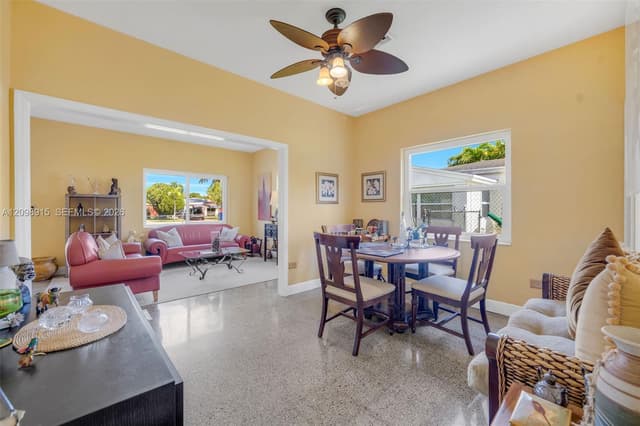 2048 NE 180th St, North Miami Beach FL 33162 - North Miami Beach, FL - Photo 7