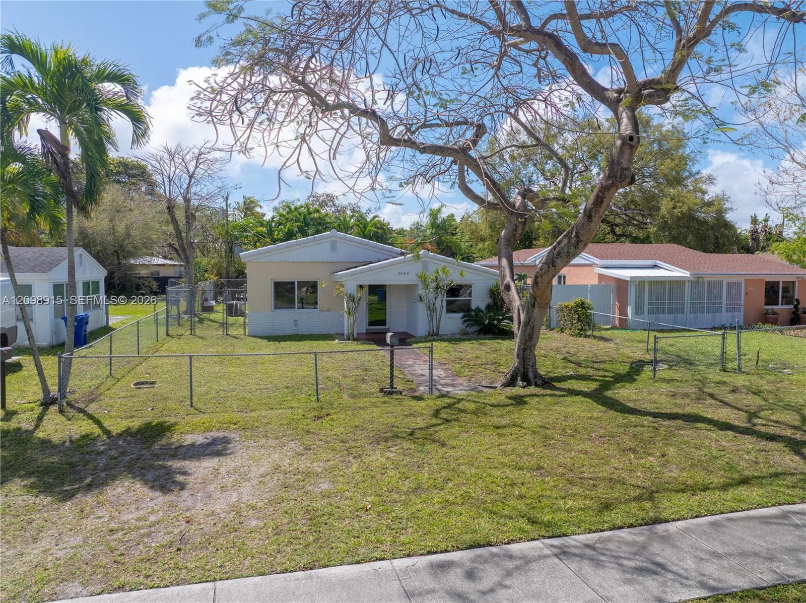 2048 NE 180th St, North Miami Beach FL 33162 - North Miami Beach, FL - Photo 1