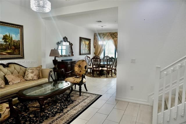11646 SW 13th Ln, Pembroke Pines FL 33025 - Pembroke Pines, FL - Photo 6