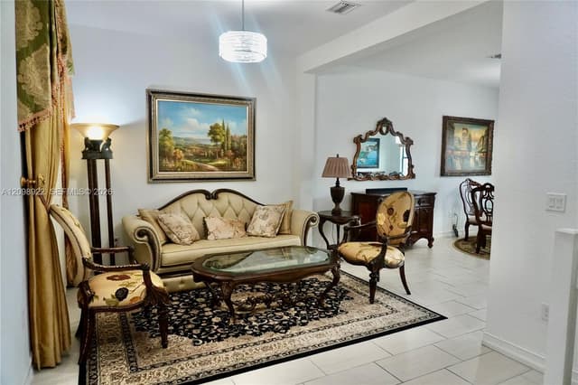 11646 SW 13th Ln, Pembroke Pines FL 33025 - Pembroke Pines, FL - Photo 7
