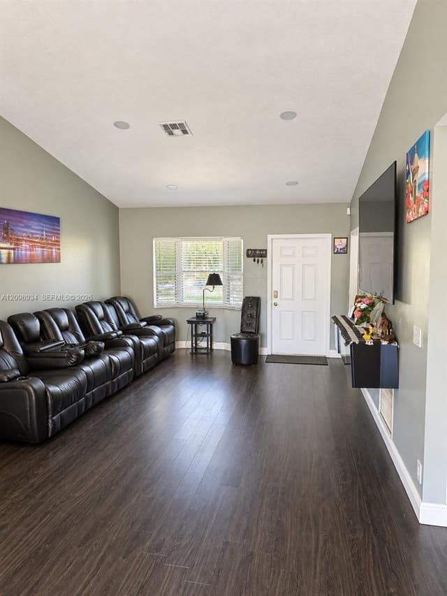 4968 NW 92nd Ave, Sunrise FL 33351 - Sunrise, FL - Photo 5