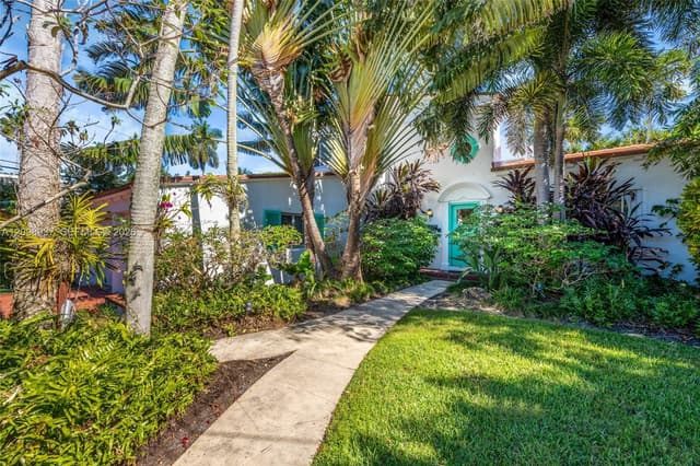 6415 Pine Tree Drive Cir, Miami Beach FL 33141 - Miami Beach, FL - Photo 2