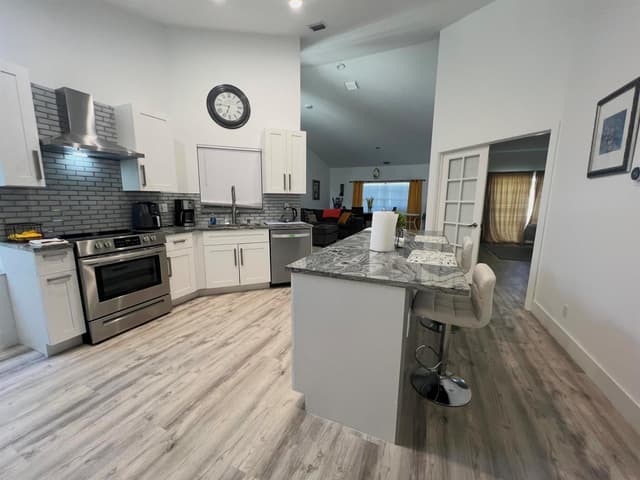 5190 SABAL GARDENS Lane # 6, Boca Raton FL 33487 - Boca Raton, FL - Photo 3