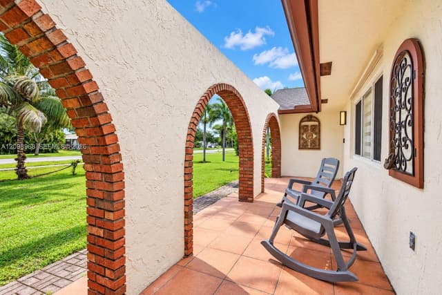 16110 Stirling Rd, Southwest Ranches FL 33331 - Southwest Ranches, FL - Photo 5