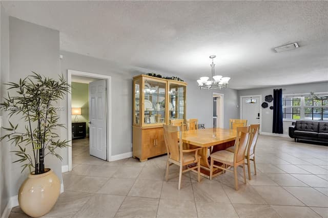5509 Jefferson St, Hollywood FL 33021 - Hollywood, FL - Photo 7