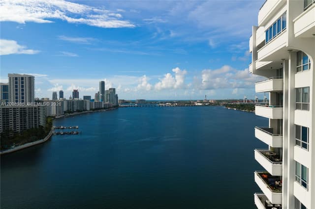 11 Island Ave # 2006, Miami Beach FL 33139 - Miami Beach, FL - Photo 2