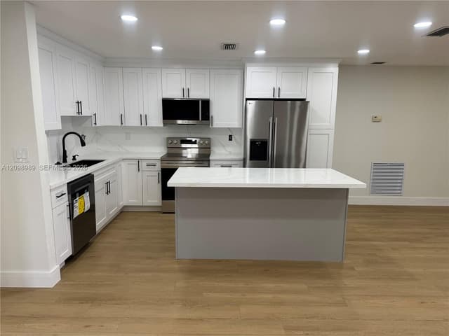 13354 SW 1st Ter, Miami FL 33184 - Miami, FL - Photo 7