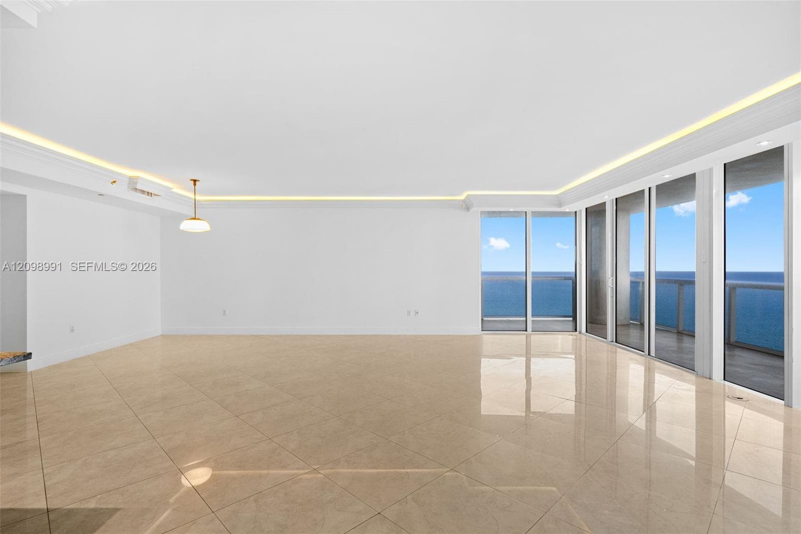 1800 S Ocean Dr # 3805, Hallandale Beach FL 33009 - Hallandale Beach, FL - Photo 1