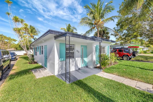 323 DE CARIE Street # 1, Delray Beach FL 33444 - Delray Beach, FL - Photo 6