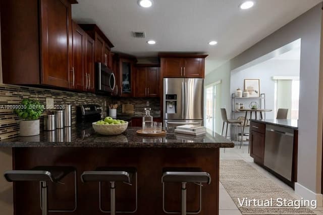 11045 NW 21st St, Coral Springs FL 33071 - Coral Springs, FL - Photo 5